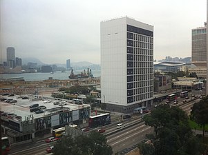 1962年落成的 中環香港大會堂