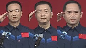 Экипаж космического корабля «Шэньчжоу-15», слева направо: Фэй Цзюньлун, Дэн Цинмин, Чжан Лу