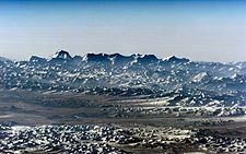 Ова слика снимљена је са МСС док је летела на висини од 200 наутичких миља изнад Хималаја. Највиши врх на слици је Даулагири, седми највиши на свету.