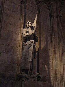 Kip Ivane Orleanske v notranjosti stolnice Notre-Dame de Paris