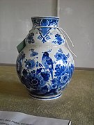 Japanese Ceramic pot from 17th century.