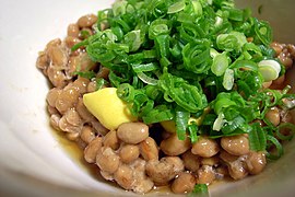 Nattō topped with karashi mustard and Welsh onion