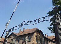 Auschwitz entrance.JPG