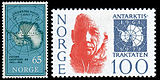 Марки Норвегии: Международный геофизический год (1957) и годовщина Договора об Антарктике, Амундсен (1971). На первой марке показаны территориальные претензии Норвегии